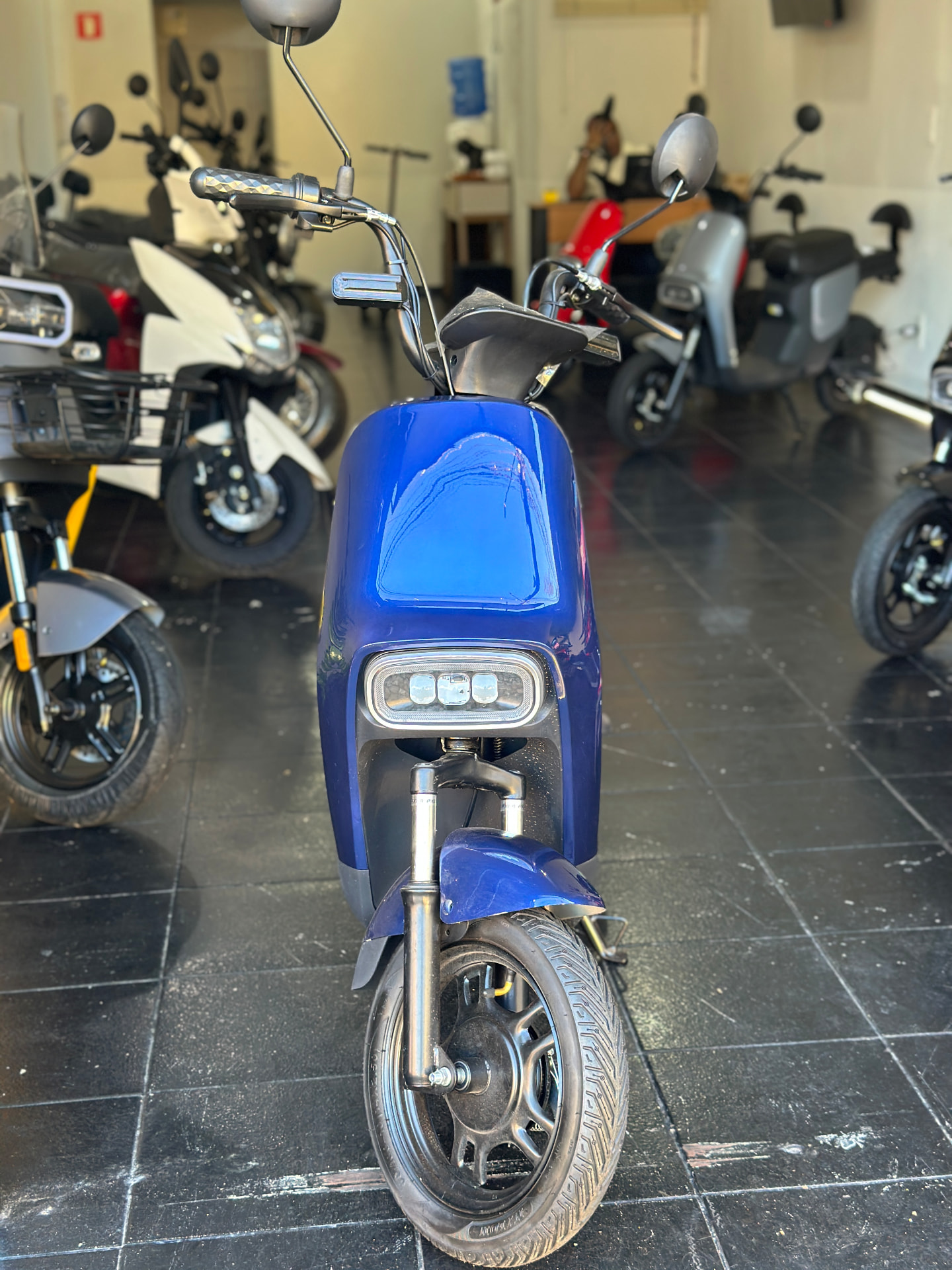Scooter elétrica Q9